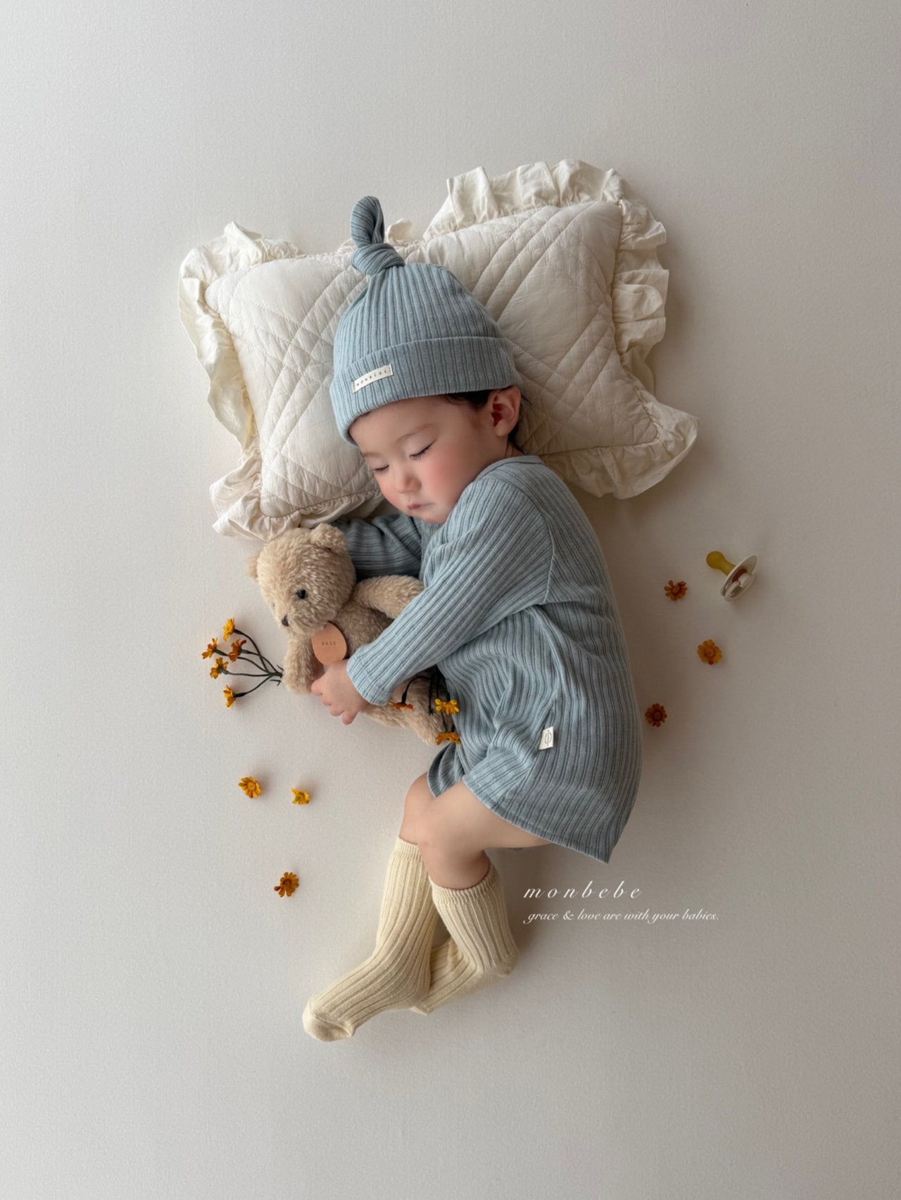 Leo boy suit