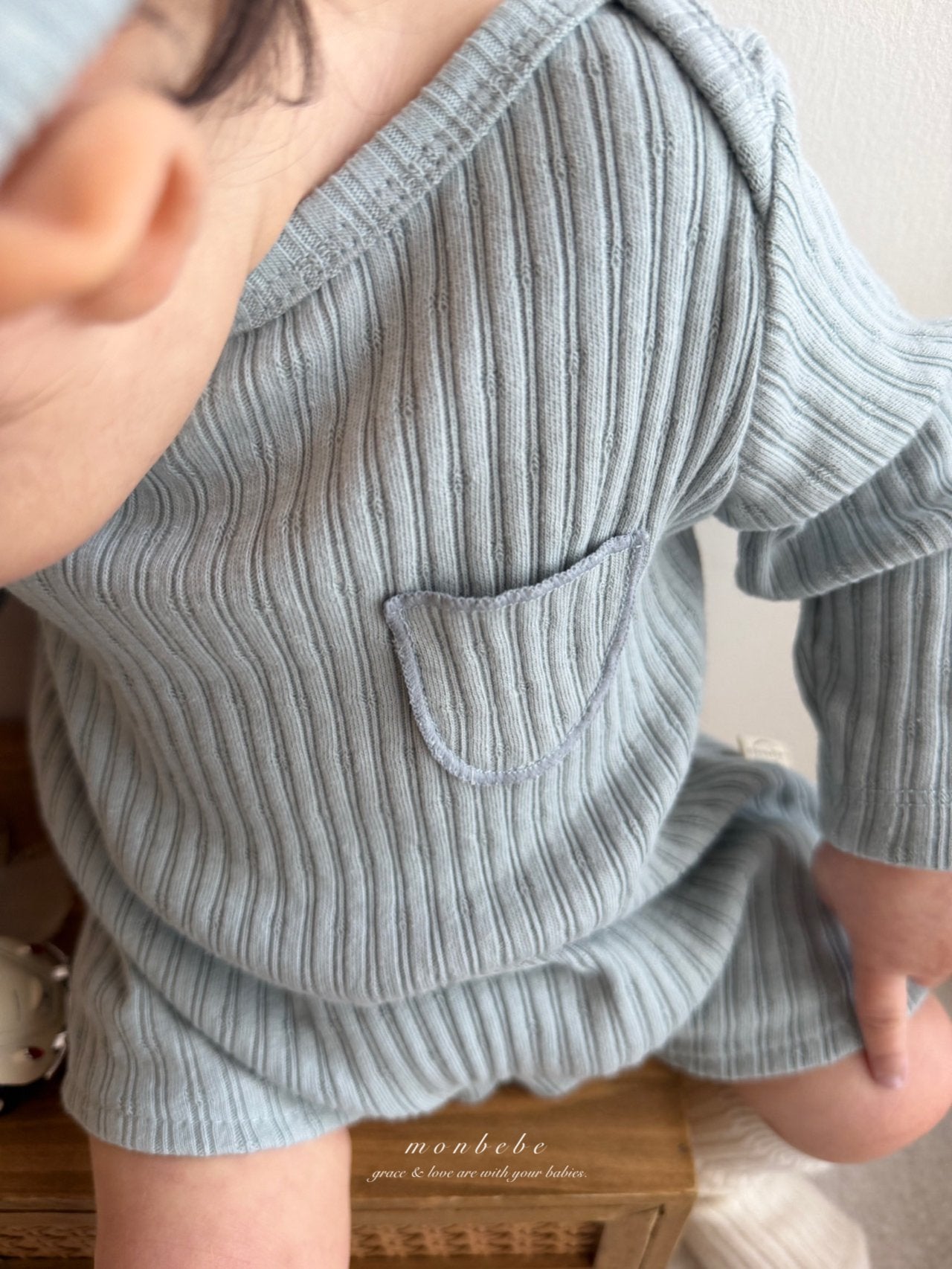 Leo boy suit