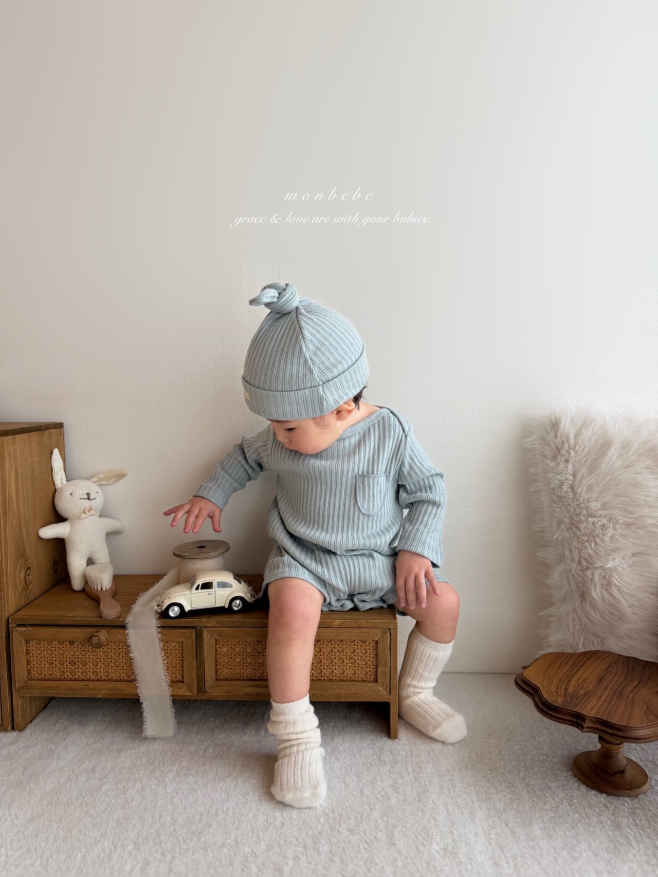 Leo boy suit